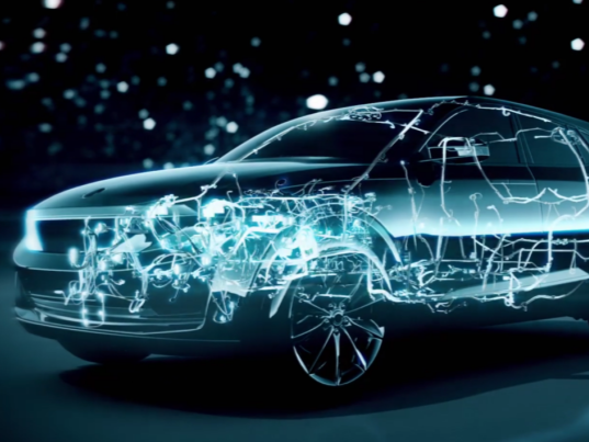 智電車報(bào) | 車企出海進(jìn)行時(shí)：吉利自營(yíng)船啟航，廣汽巴西建廠